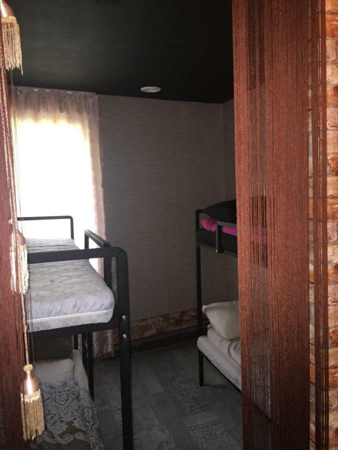 Hostel -Hotel Granat Rivne City ภายนอก รูปภาพ